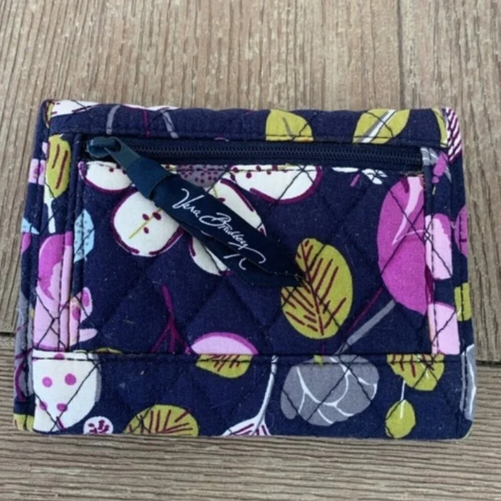 Vera Bradley Floral Nightingale Pattern Euro Wallet Trifold Wallet Designer NWOT - Picture 7 of 15